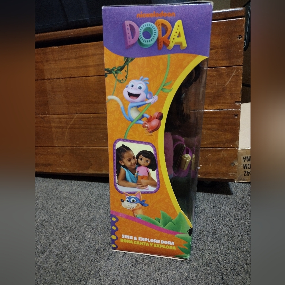 Nickelodeon Dora Sing & Explore Dora Adventure Doll - Pink and Purple - Picture 5 of 5